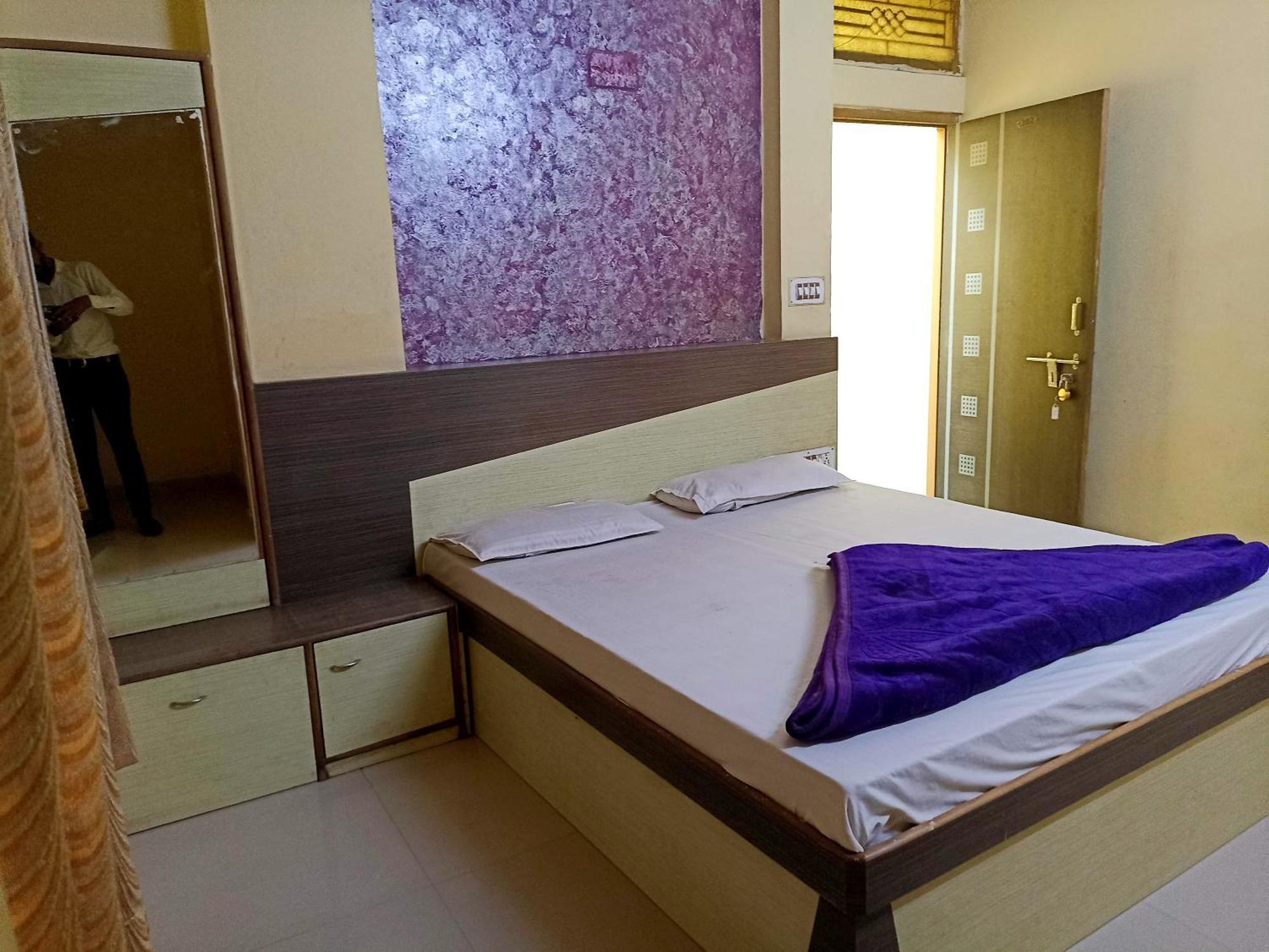 Shreeji Arpan Hotel Nāthdwāra Стая снимка